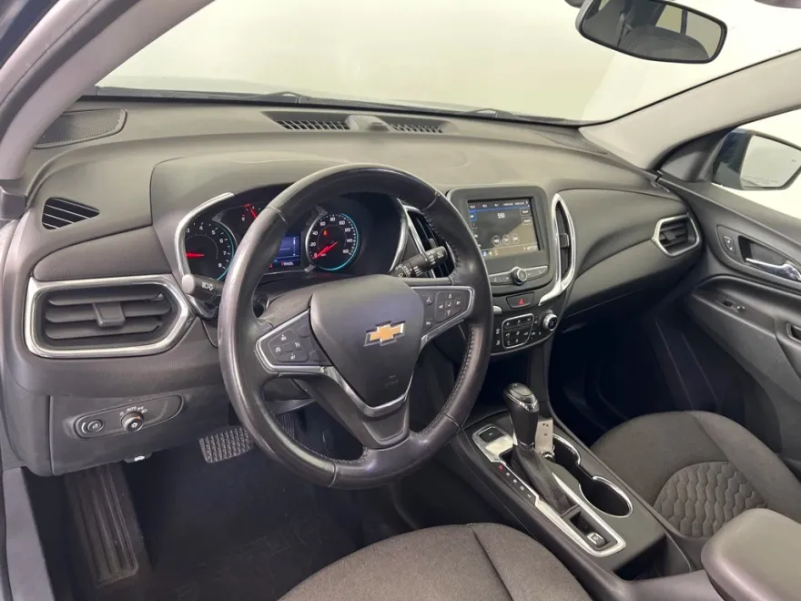 2019 Chevrolet Equinox LT photo 1
