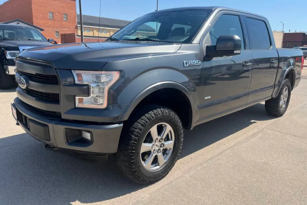 2015 Ford F-150 Lariat photo 1