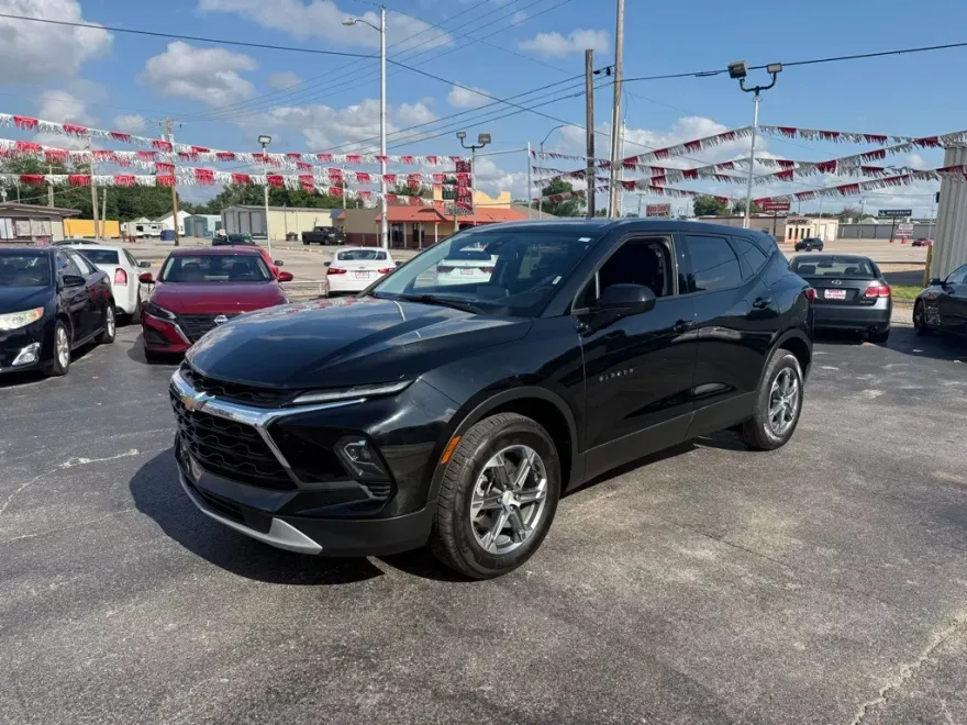 2023 Chevrolet Blazer 2LT photo 1