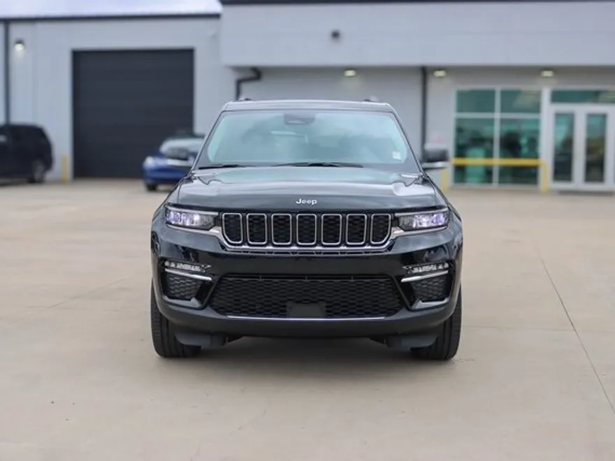 2024 Jeep Cherokee Base 4xe photo 1
