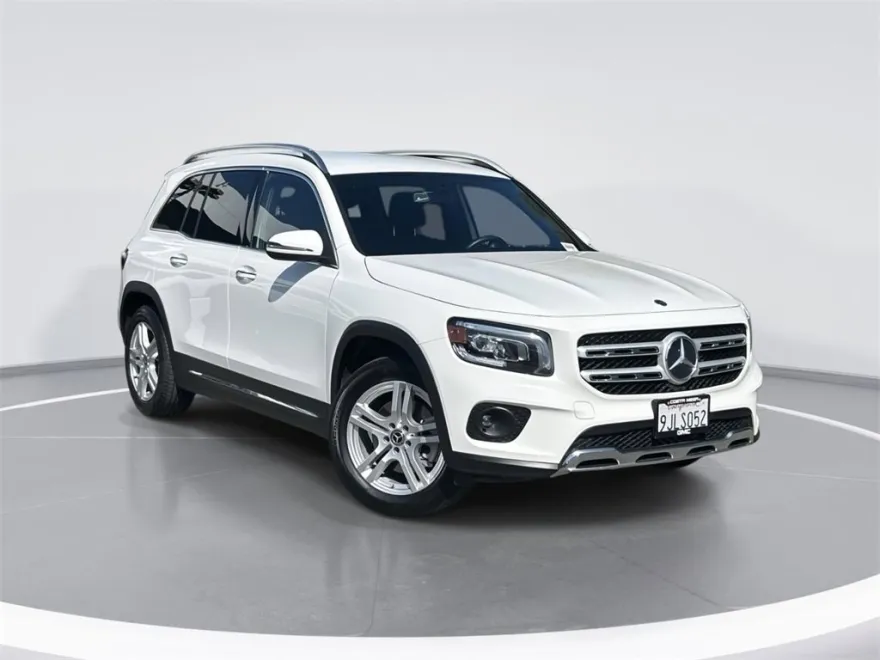 2023 Mercedes Benz GLB 250 photo 1
