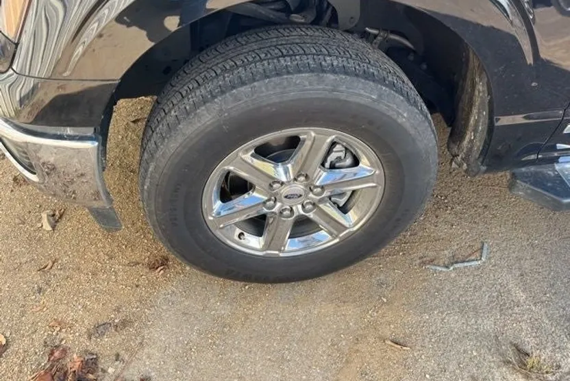 2024 Ford F-150 XLT photo 1