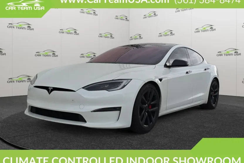 2023 Tesla Model S Plaid photo 1