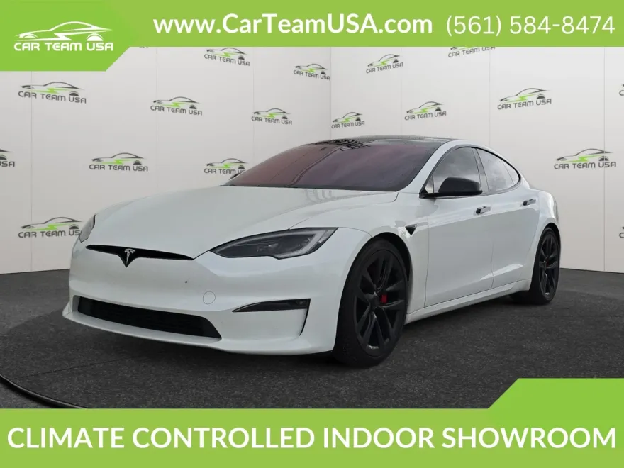2023 Tesla Model S Plaid photo 1