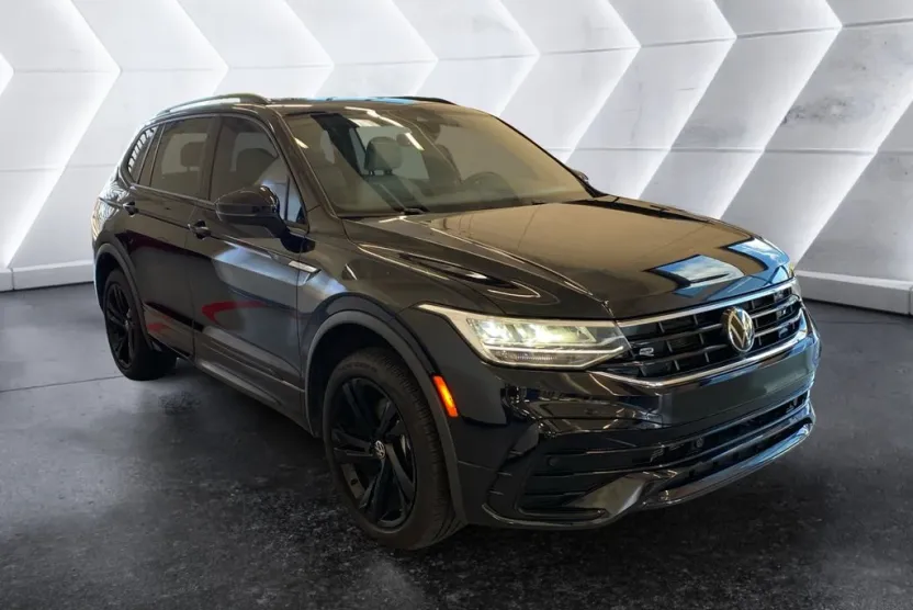 2024 Volkswagen Tiguan SE R-Line Black photo 1