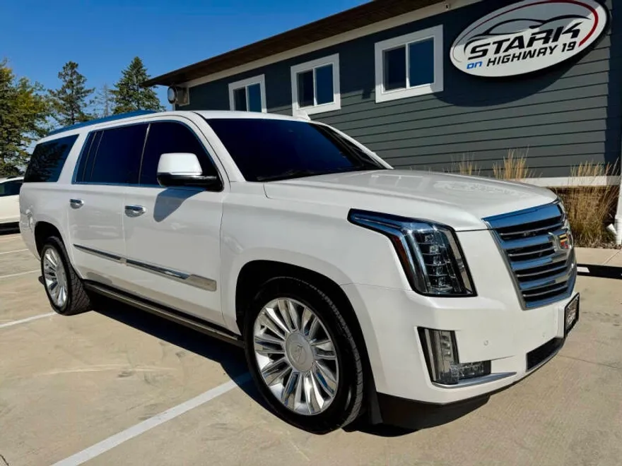 2016 Cadillac Escalade ESV Platinum photo 1