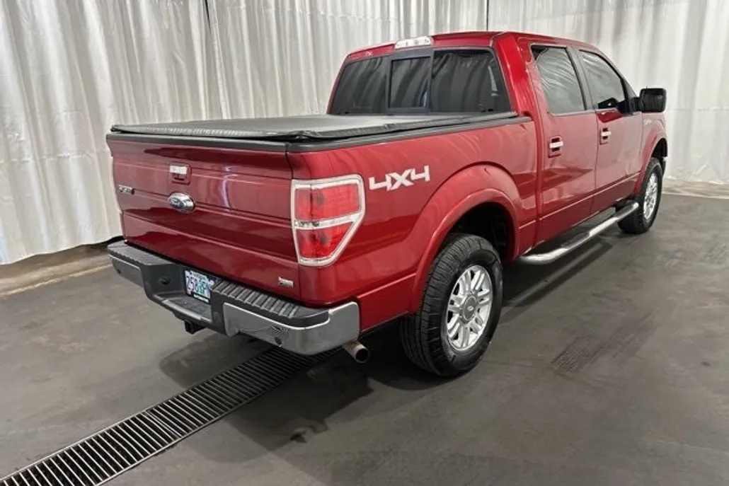 2010 Ford F-150 Lariat photo 1