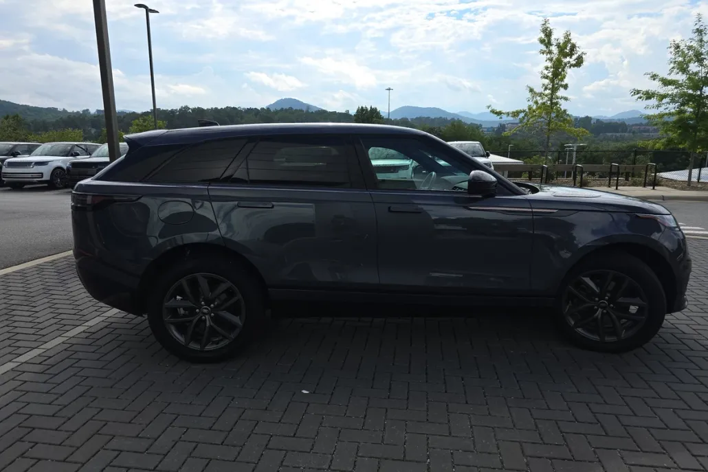 2024 Land Rover Range Rover Velar P250 Dynamic SE photo 1
