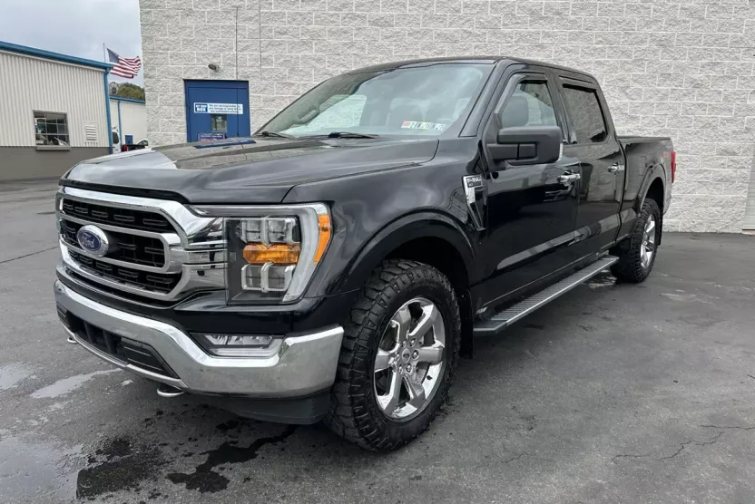 2021 Ford F-150 XLT photo 1