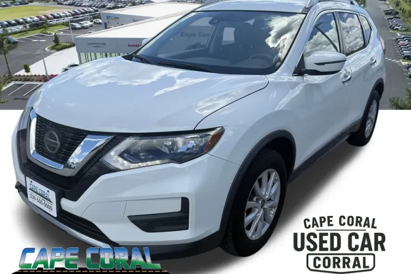 2020 Nissan Rogue SV photo 1