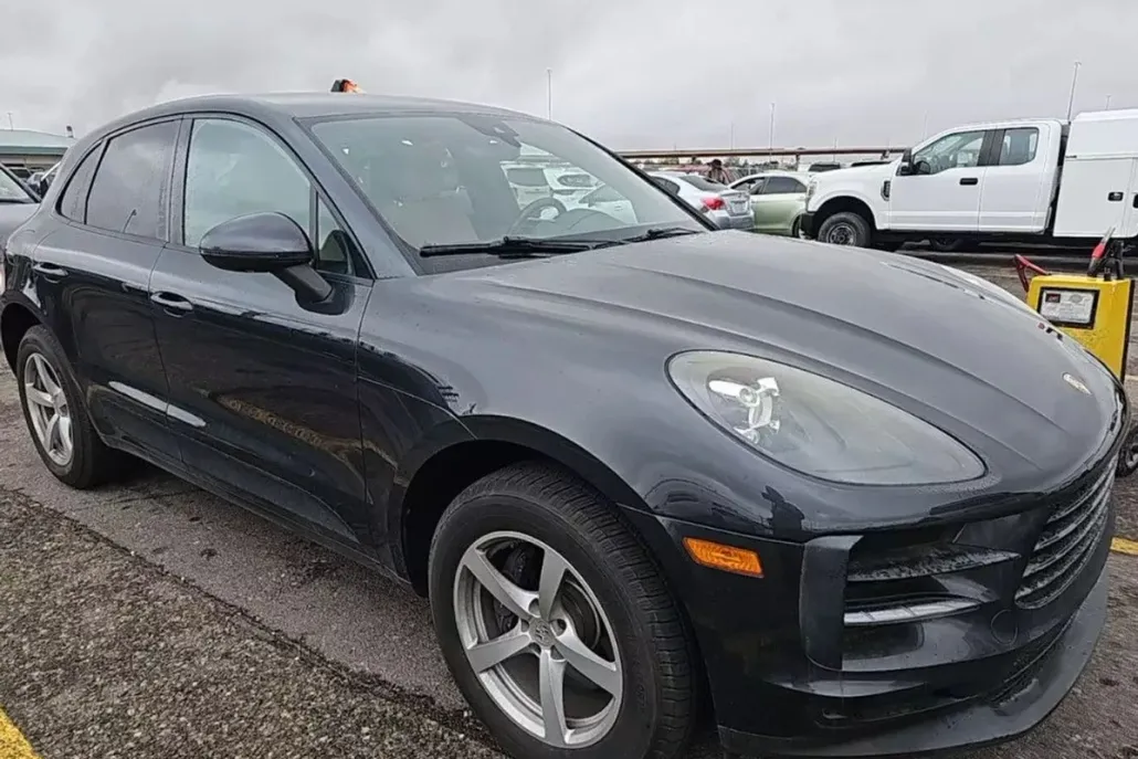 2019 Porsche Macan Base photo 1