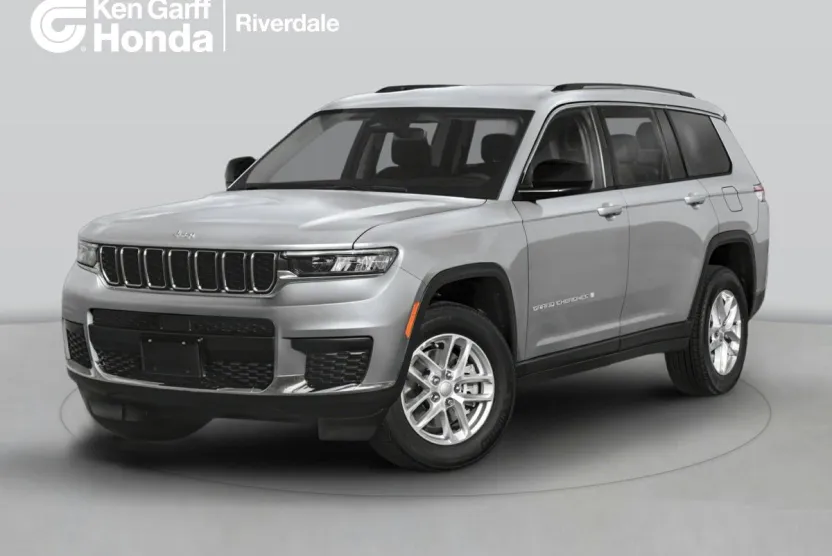 2022 Jeep Grand Cherokee Overland photo 1