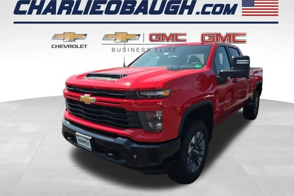2025 Chevrolet Silverado 2500HD Custom photo 1