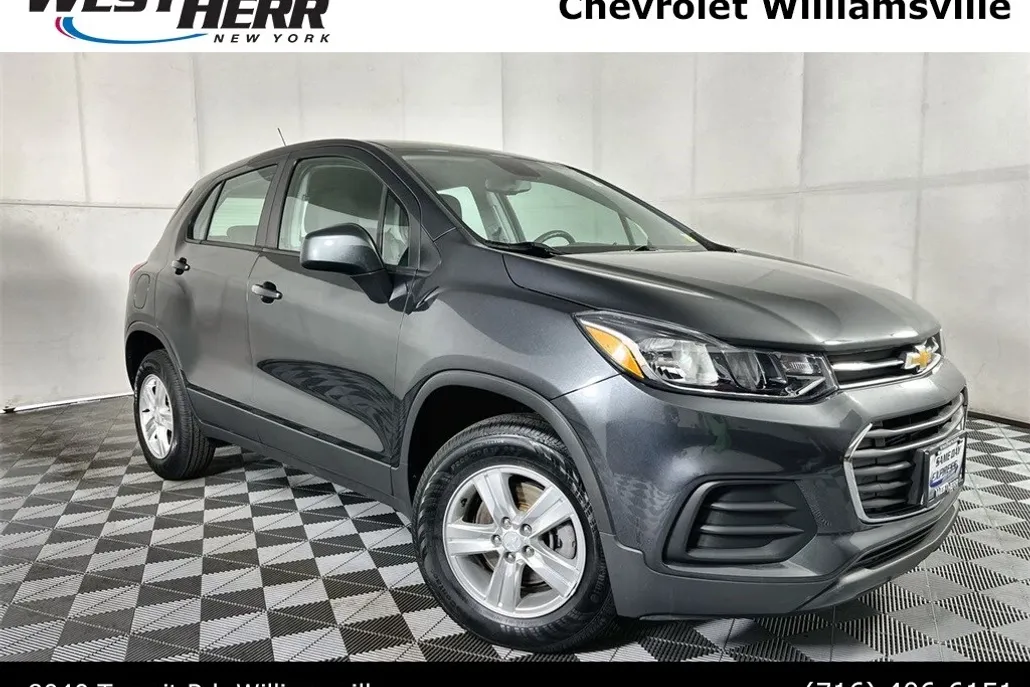 2019 Chevrolet Trax LS photo 1
