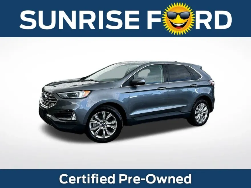 2022 Ford Edge Titanium photo 1
