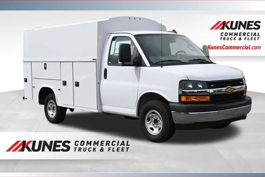 2024 Chevrolet Express 3500 Work Van photo 1