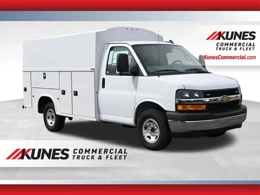 2024 Chevrolet Express 3500 Work Van photo 1