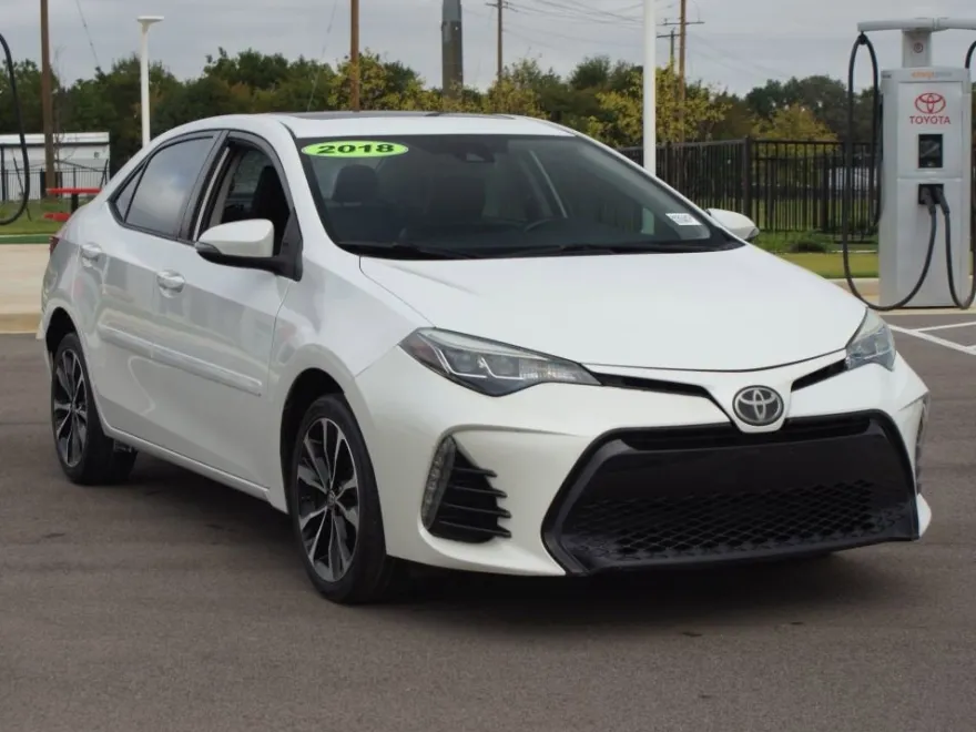 2018 Toyota Corolla XSE photo 1