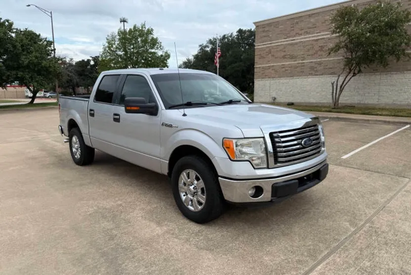 2012 Ford F-150 XLT photo 1