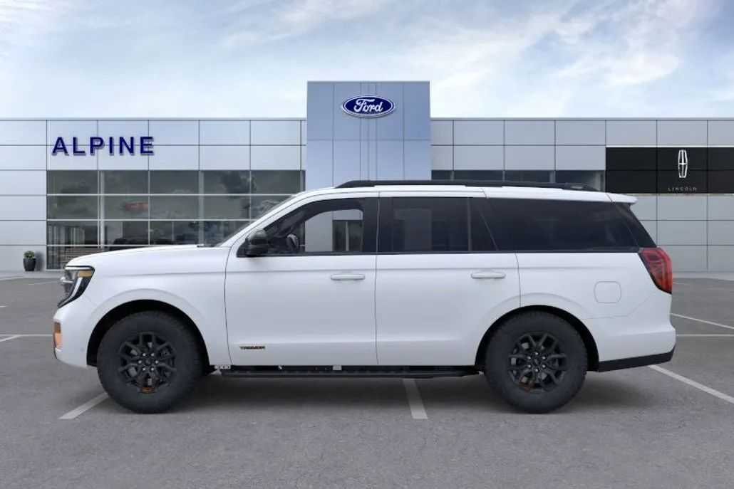 2025 Ford Expedition photo 1