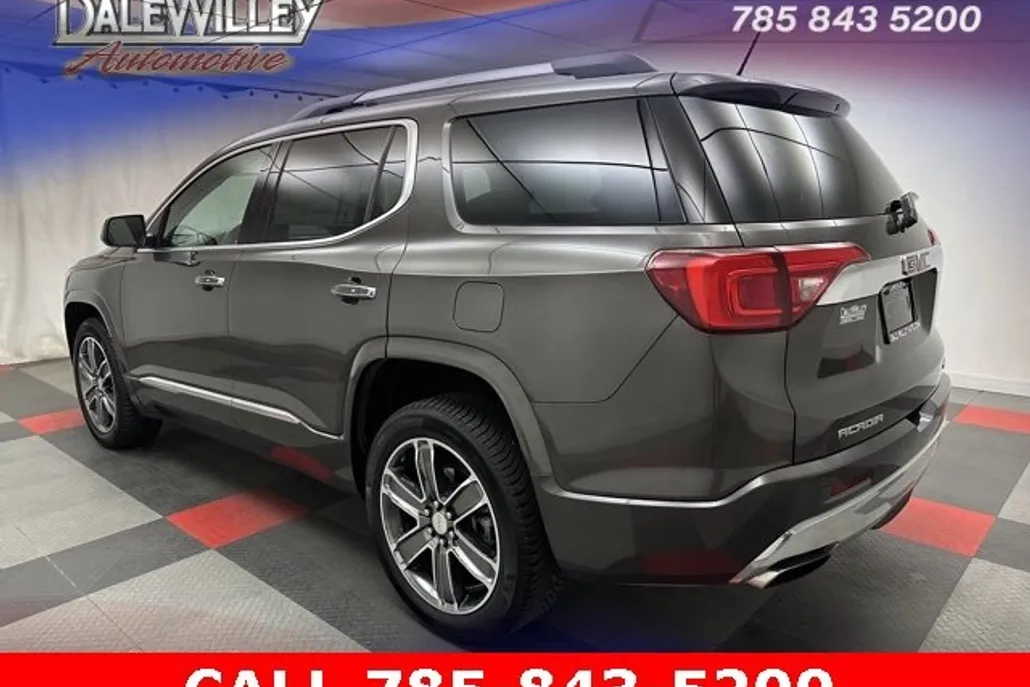 2019 Gmc Acadia Denali photo 1