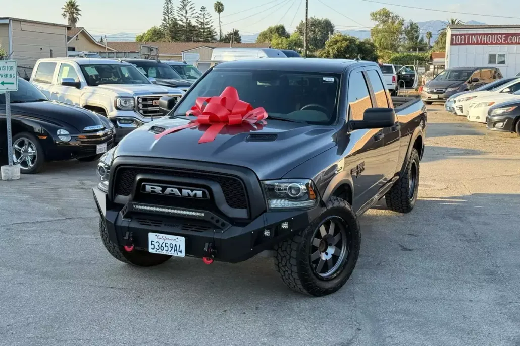 2020 Ram 1500 Classic Warlock photo 1