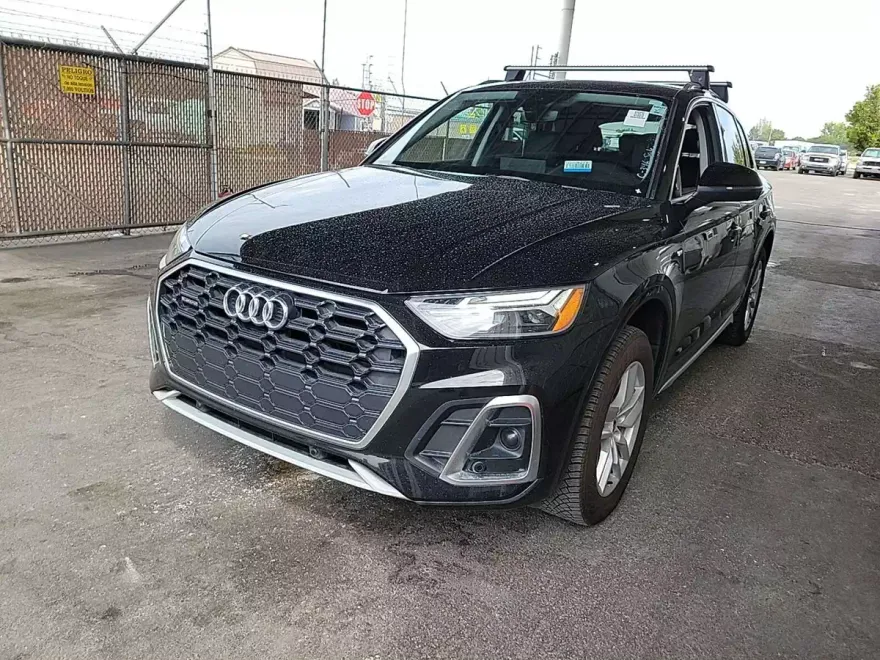 2022 Audi Q5 45 S line Premium photo 1