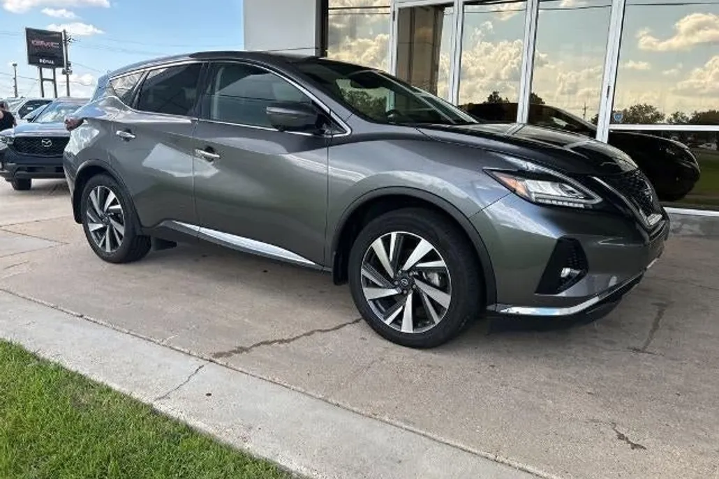 2023 Nissan Murano SL photo 1