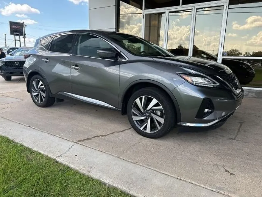 2023 Nissan Murano SL photo 1