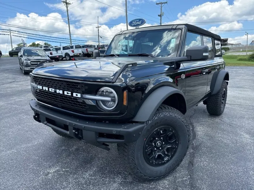 2024 Ford Bronco Wildtrak photo 1
