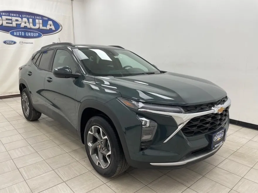 2026 Chevrolet Trax LT photo 1