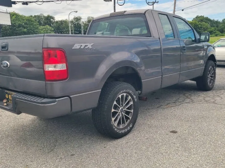2008 Ford F-150 STX photo 1