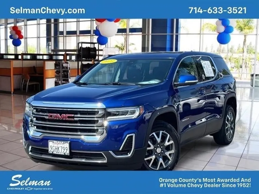 2023 Gmc Acadia SLE photo 1
