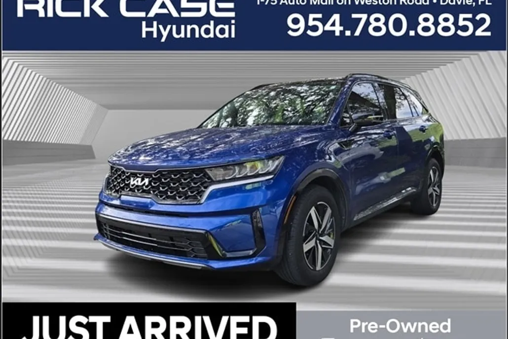2023 Kia Sorento S photo 1