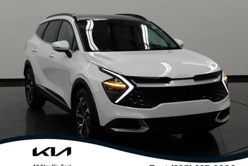 2025 Kia Sportage EX photo 1