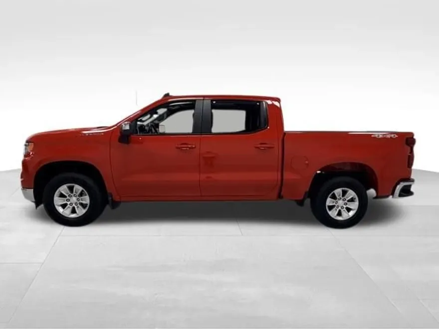 2022 Chevrolet Silverado 1500 LT photo 1