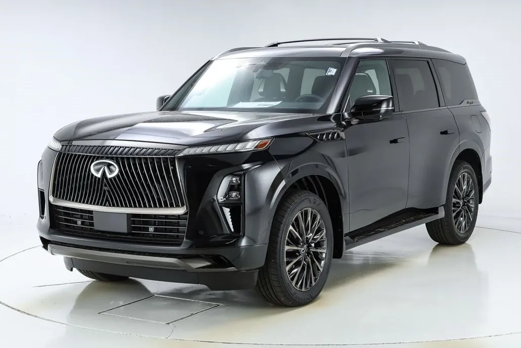 2025 Infiniti QX80 photo 1