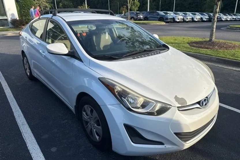 2016 Hyundai Elantra SE photo 1