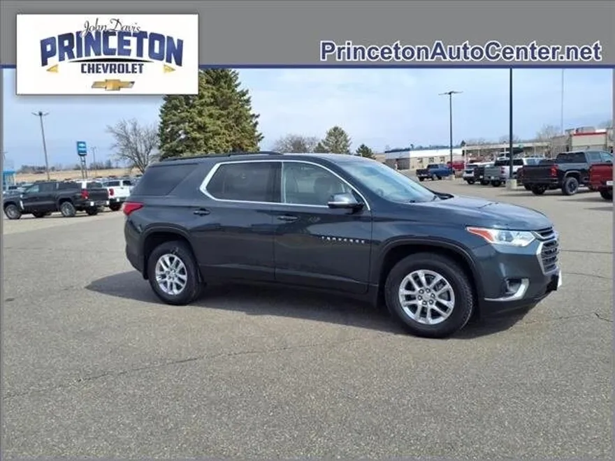 2020 Chevrolet Traverse Cloth photo 1