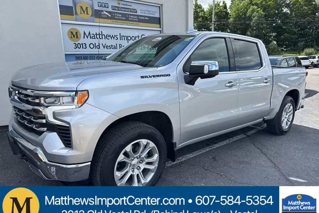 2022 Chevrolet Silverado 1500 LTZ photo 1