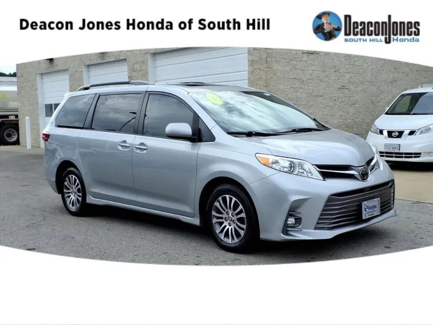 2020 Toyota Sienna photo 1