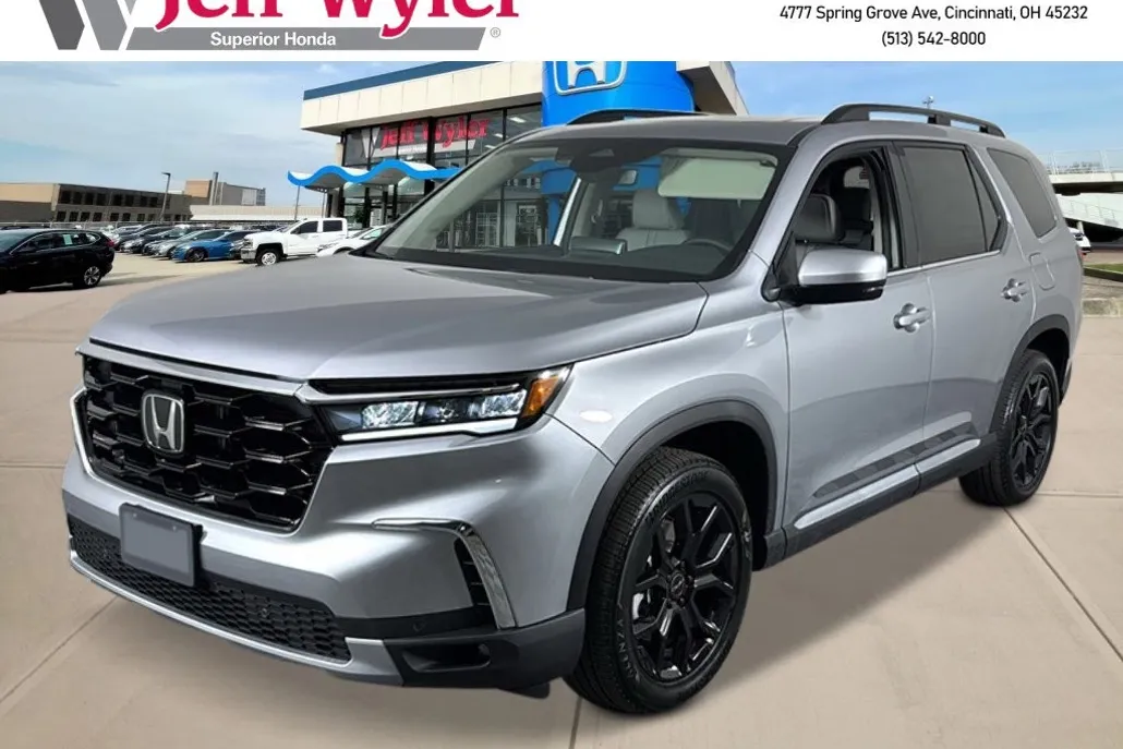 2025 Honda Pilot Touring photo 1