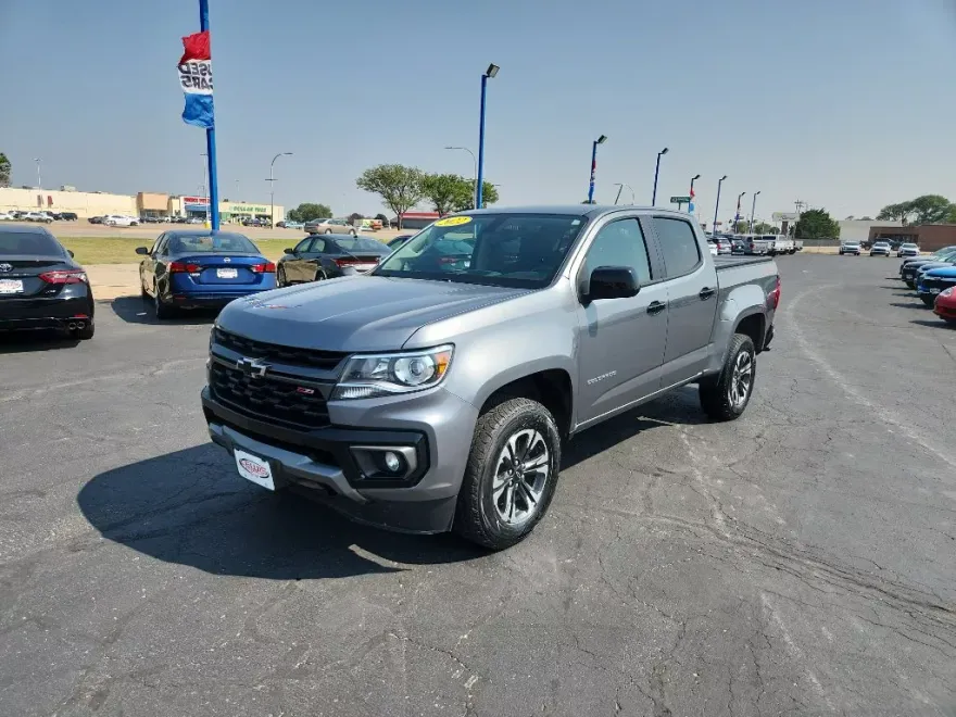 2022 Chevrolet Colorado Z71 photo 1
