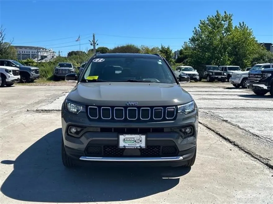 2022 Jeep Compass Limited photo 1