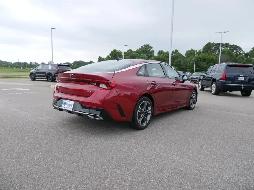2021 Kia K5 EX photo 1