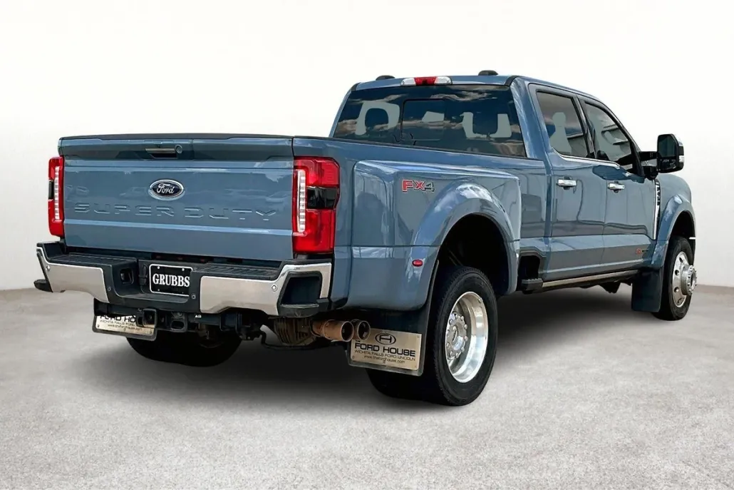 2023 Ford F-450 XL photo 1