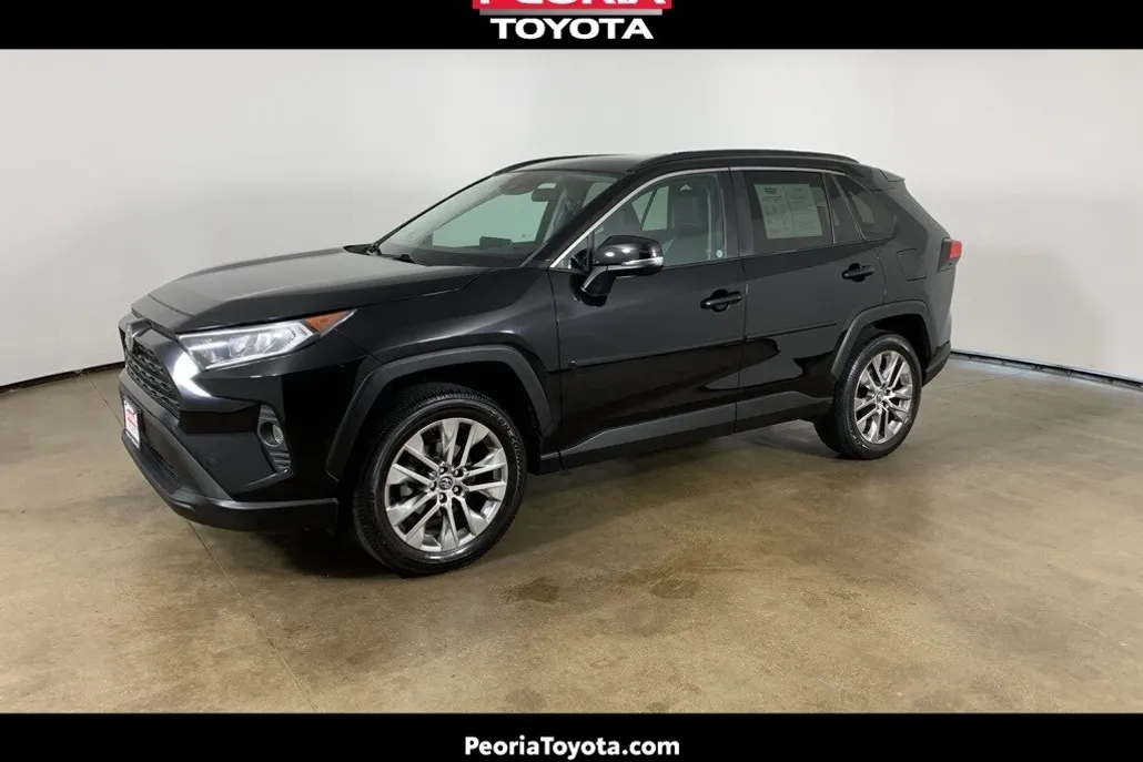 2020 Toyota RAV4 XLE Premium photo 1