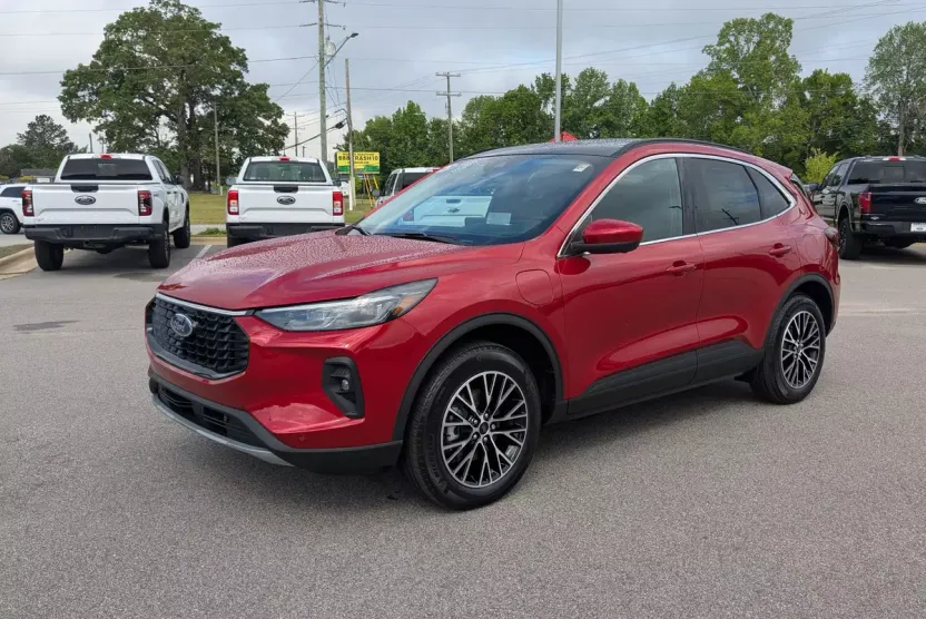 2025 Ford Escape Plug-In Hybrid photo 1