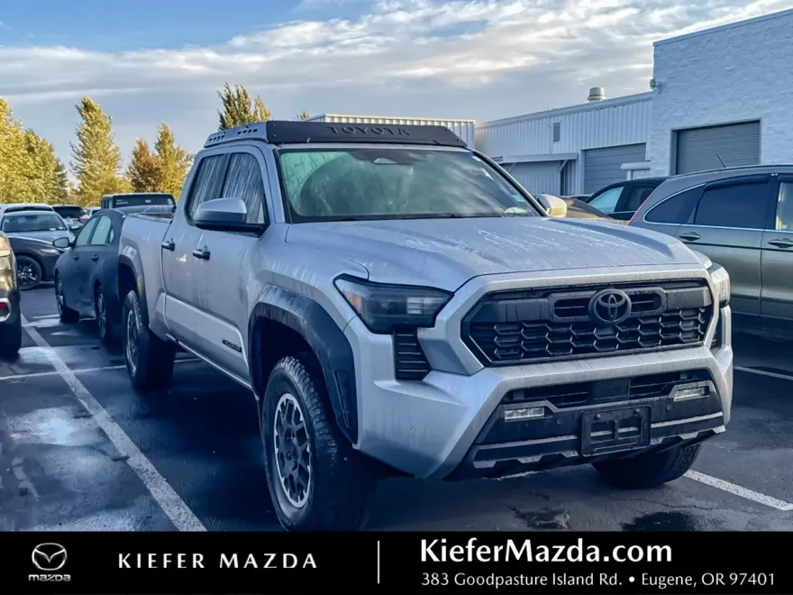 2024 Toyota Tacoma TRD Off-Road photo 1