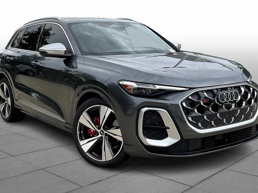 2025 Audi SQ5 Premium Plus photo 1